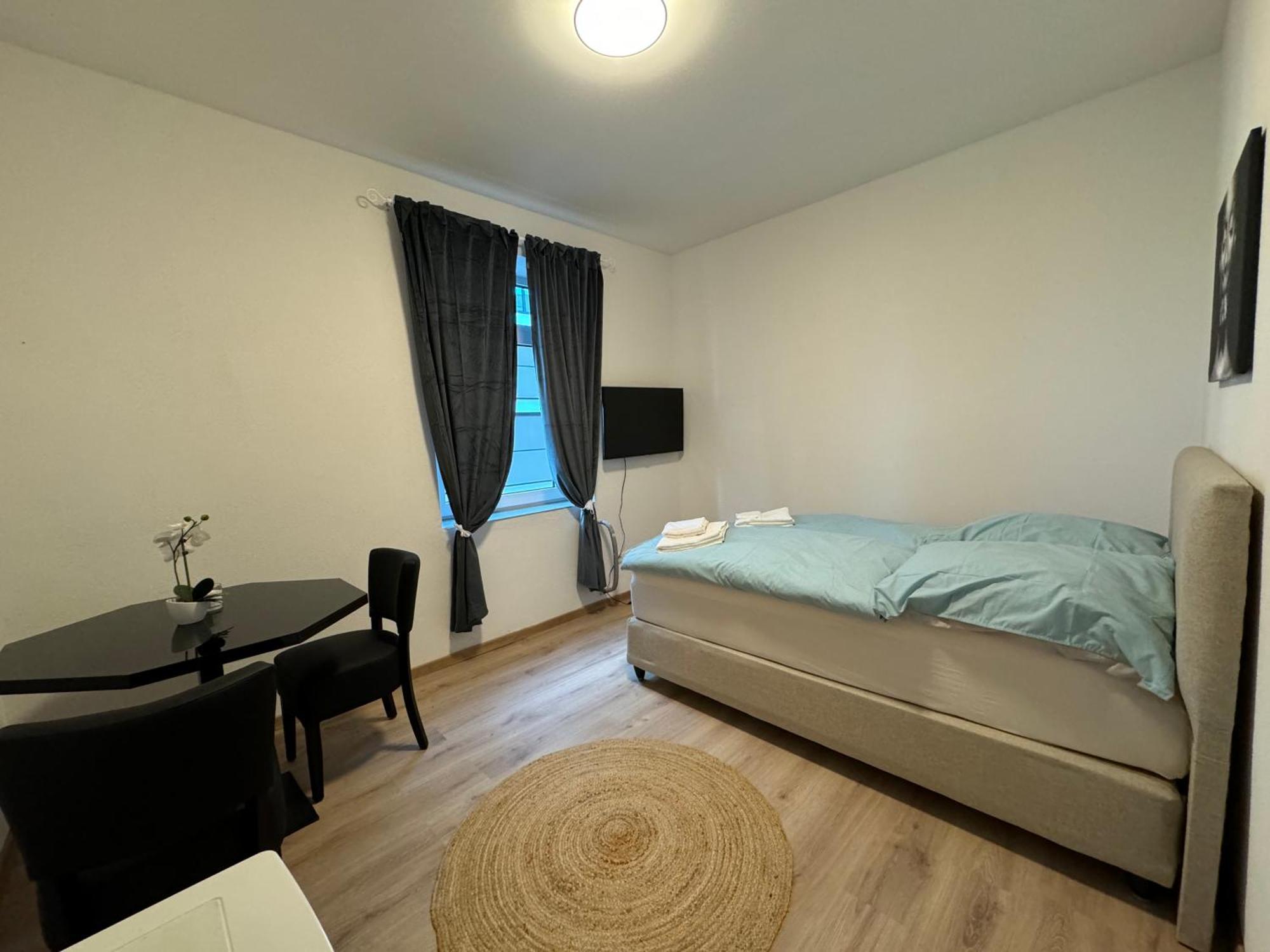City Ferien Wohnungen 1 โรเซินไฮม์ ภายนอก รูปภาพ